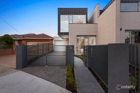 5a Hopkins St, Mckinnon, VIC 3204