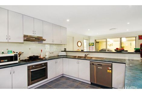 Property photo of 6 McGowan Drive Skye VIC 3977