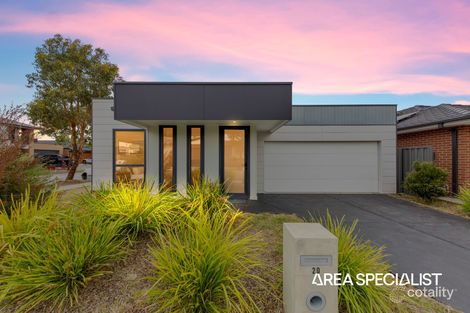 20 Revelstoke Cres, Pakenham, VIC 3810