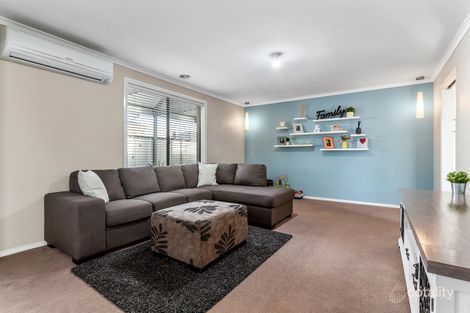 Property photo of 17 Archers Field Drive Cranbourne East VIC 3977