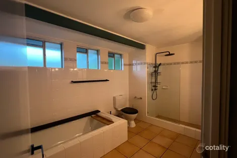 Property photo of 3 Aldinga Close Whitfield QLD 4870