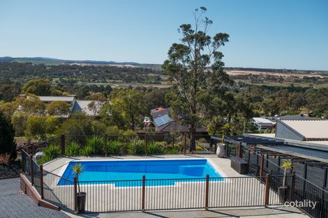 2 Gleneagles Ct, Darley, VIC 3340