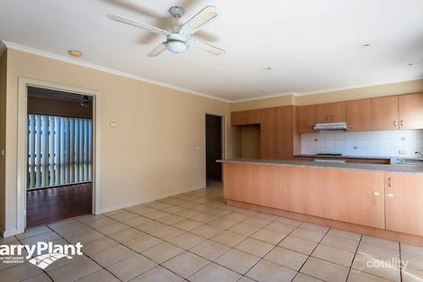 Property photo of 2/2-3 Cush Place Hampton Park VIC 3976