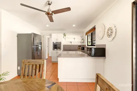 Property photo of 32 Paul Street Kallangur QLD 4503