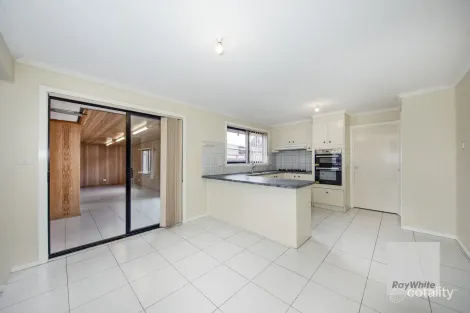 Property photo of 4 Moonstone Circuit St Albans VIC 3021