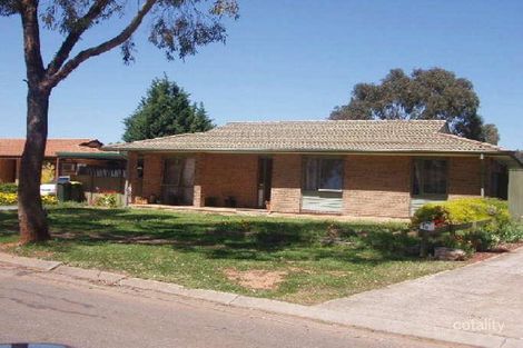 Property photo of 28 Laurel Crescent Parafield Gardens SA 5107