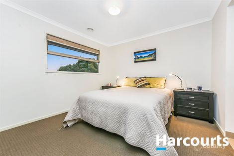 Property photo of 25 Canopy Grove Cranbourne East VIC 3977