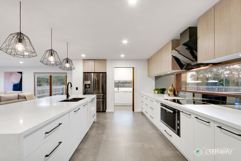 Property photo of 2 Ash Grove South Langwarrin VIC 3910