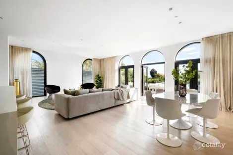 Property photo of 2 Hampden Road Armadale VIC 3143