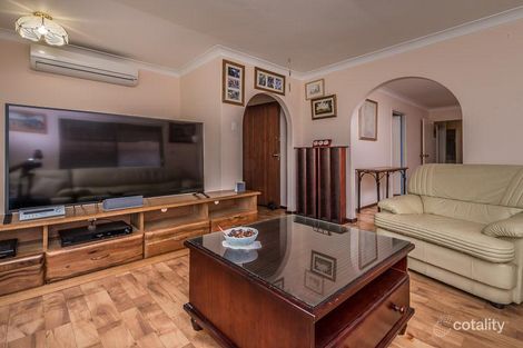 Property photo of 16 Kulindi Crescent Wanneroo WA 6065