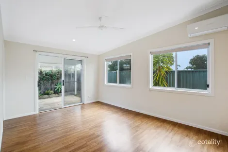 Property photo of 31 Tasman Avenue Killarney Vale NSW 2261