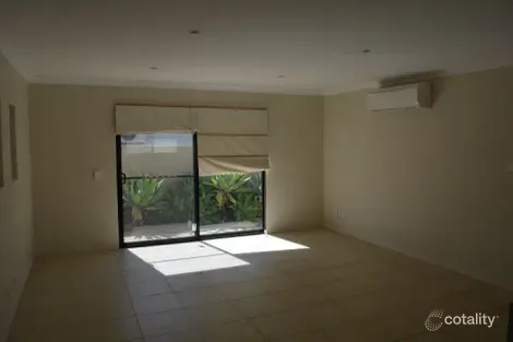 Property photo of 1/301B James Street Newtown QLD 4350