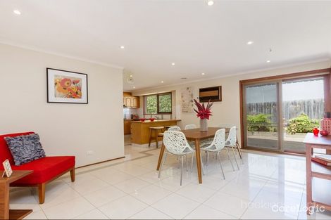 Property photo of 25 Weeden Crescent Hallam VIC 3803