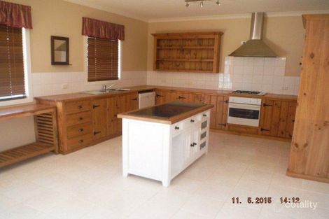 Property photo of 12 Hope Street York WA 6302