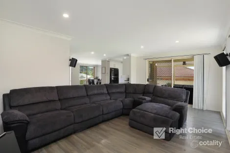 Property photo of 7 Robb Street Albion Park NSW 2527