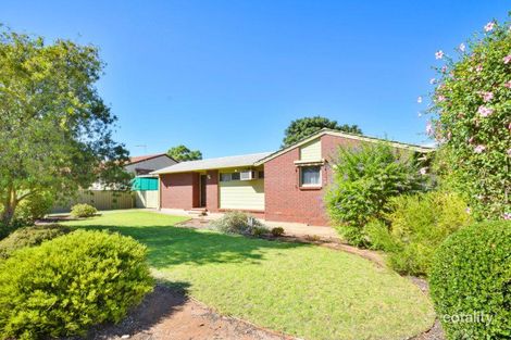 Property photo of 8 Vistula Court Hackham West SA 5163