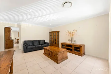 Property photo of 4 Killalea Drive Shell Cove NSW 2529