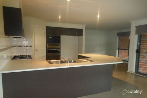 Property photo of 48 Ferndown Drive Cranbourne VIC 3977