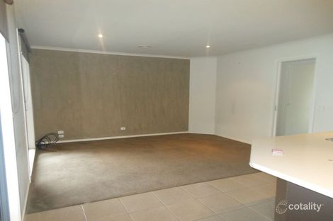 Property photo of 48 Ferndown Drive Cranbourne VIC 3977