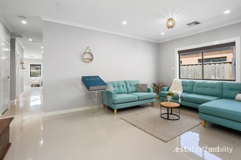 Property photo of 33 Lispenard Circuit Point Cook VIC 3030