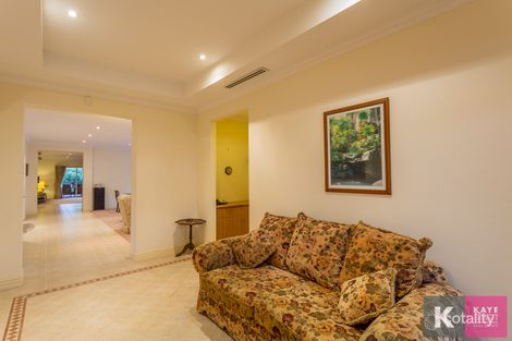 Property photo of 8 Canning Drive Berwick VIC 3806