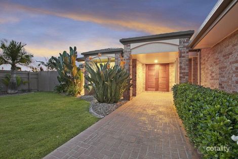 Property photo of 10 Cedar Close Mackenzie QLD 4156