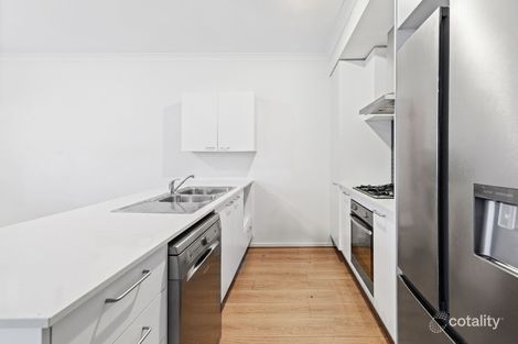 Property photo of 5 Amberfish Walk Tarneit VIC 3029