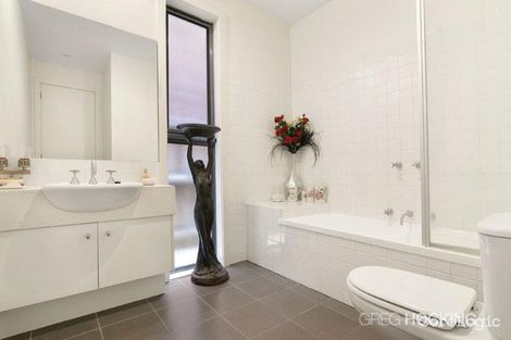 Property photo of 3 Tregutha Way Newport VIC 3015