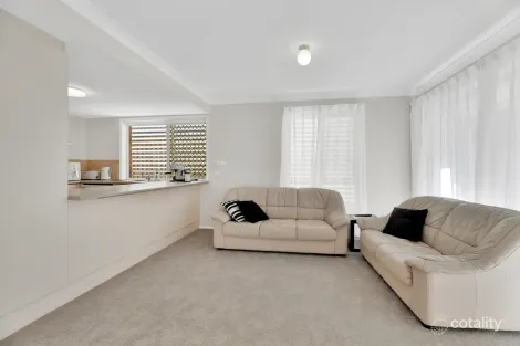 Property photo of 15 Hounslow Way Seventeen Mile Rocks QLD 4073