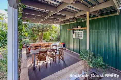15 Sandra St, Russell Island, QLD 4184