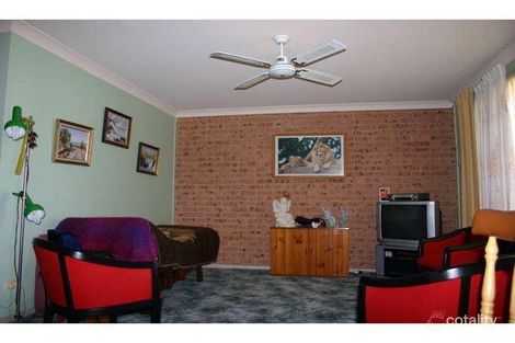 Property photo of 5-21 Vales Road Mannering Park NSW 2259