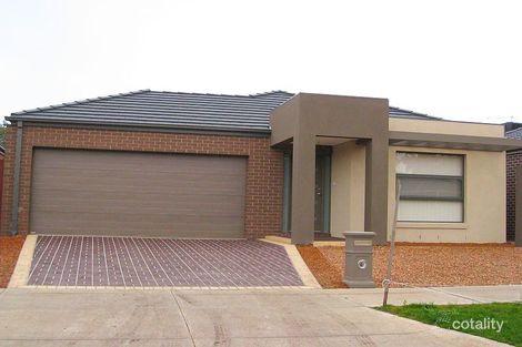 13 Goshawk Pde, South Morang, VIC 3752