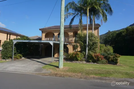 32 Meadow St, Tarrawanna, NSW 2518