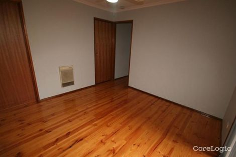 Property photo of 37 Sassafras Crescent Karabar NSW 2620