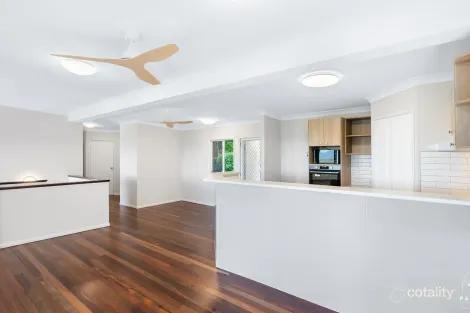 Property photo of 21 Darkin Close Smithfield QLD 4878