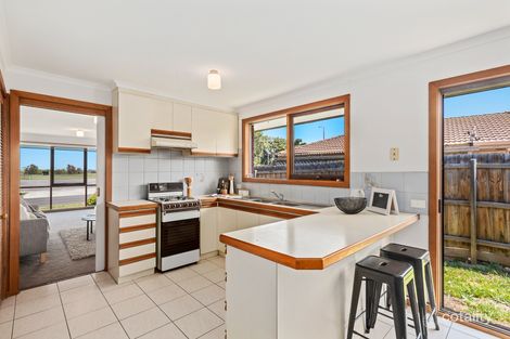 Property photo of 1/7 Crampton Crescent Mill Park VIC 3082