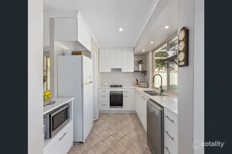 Property photo of 8 Molloy Circuit Atwell WA 6164