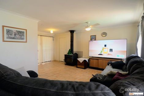 Property photo of 3 Daisy Place Claremont Meadows NSW 2747