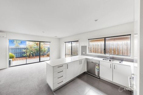 Property photo of 6 Botany Drive Carrum Downs VIC 3201