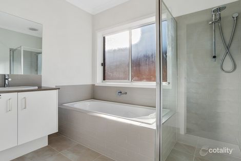 Property photo of 21 Camrose Street Mickleham VIC 3064