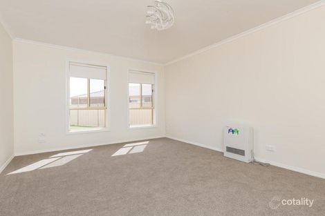 Property photo of 5 Reisling Court Mildura VIC 3500