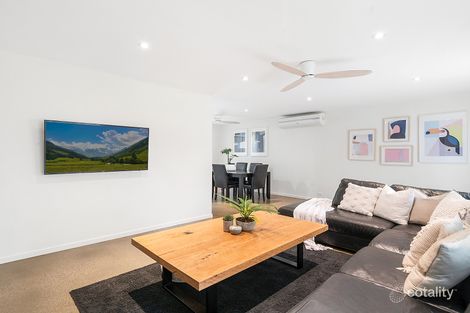 Property photo of 92 Japonica Drive Palm Beach QLD 4221