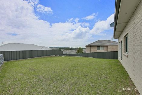 Property photo of 21 Graysynd Circuit Cameron Park NSW 2285