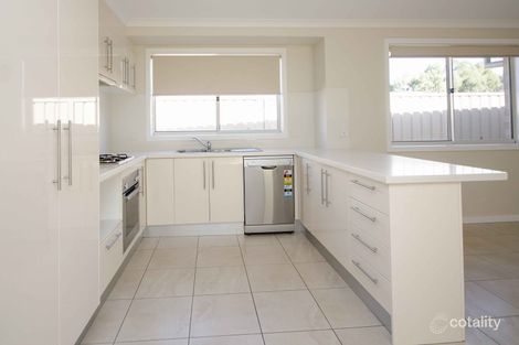 Property photo of 3 Wattlebird Drive Bandiana VIC 3691