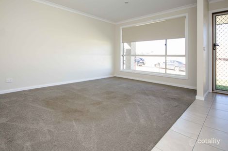 Property photo of 3 Wattlebird Drive Bandiana VIC 3691
