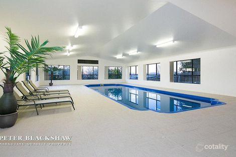 Property photo of 10 Benalla Court Jerrabomberra NSW 2619