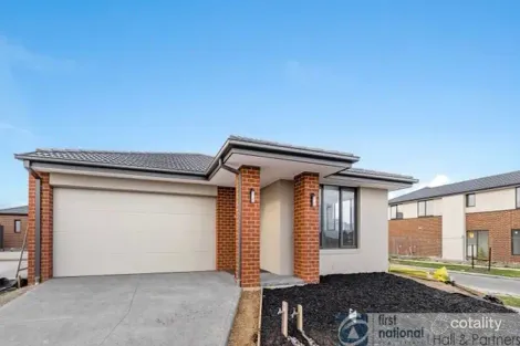 61 Positano Cct, Berwick, VIC 3806