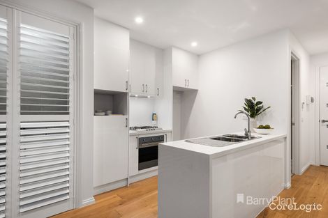 Property photo of 2/26 Kelly Street Doncaster VIC 3108