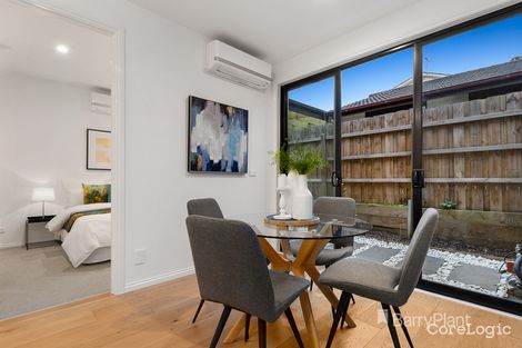 Property photo of 2/26 Kelly Street Doncaster VIC 3108