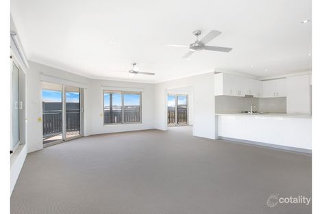 Property photo of 2/1 Brompton Road Bellambi NSW 2518